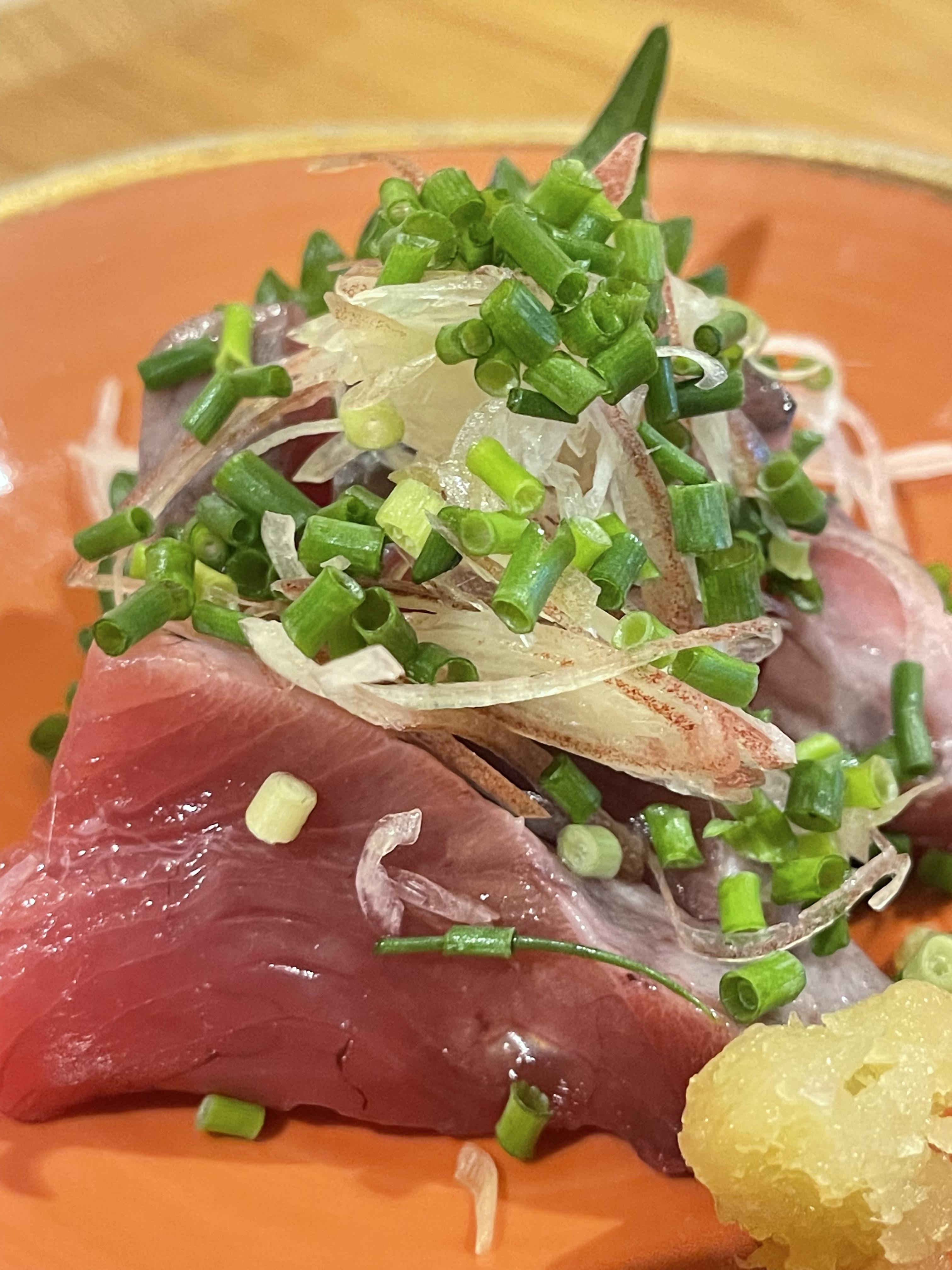 カツオ刺